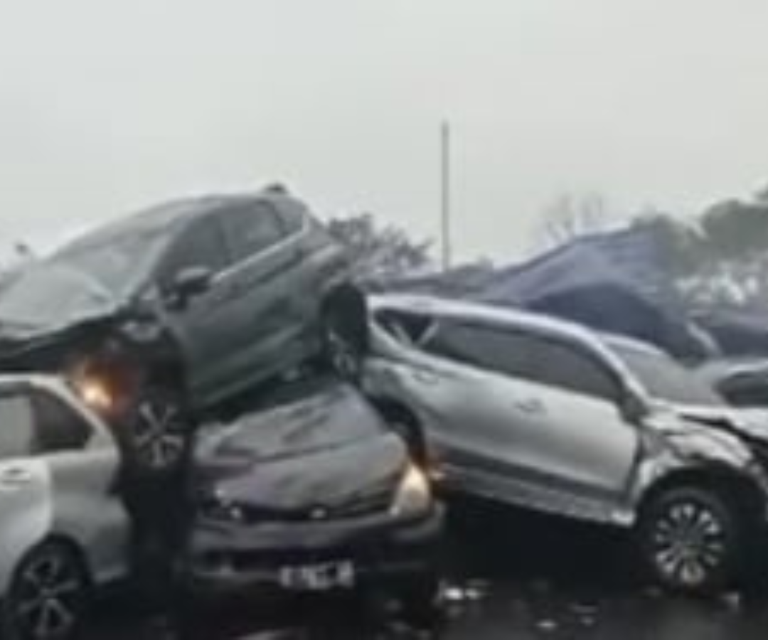 Tabrakan Beruntun di Tol Purbaleunyi 11 Nov